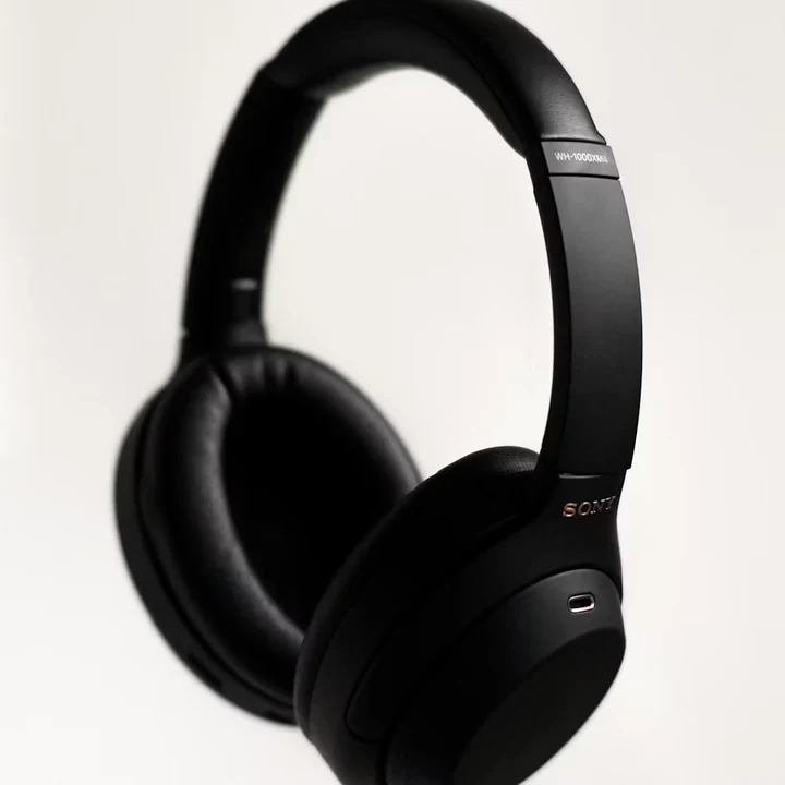 Бездротові навушники