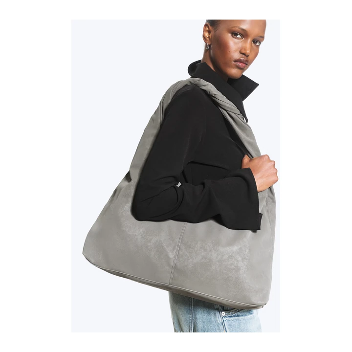 Сумка Weekday Slouchy Shoulder