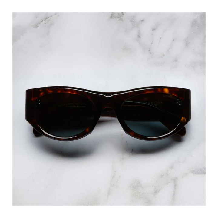 Часы Cutler and Gross 9276 Wrap Sunglasses — CGSN-9276-57-02