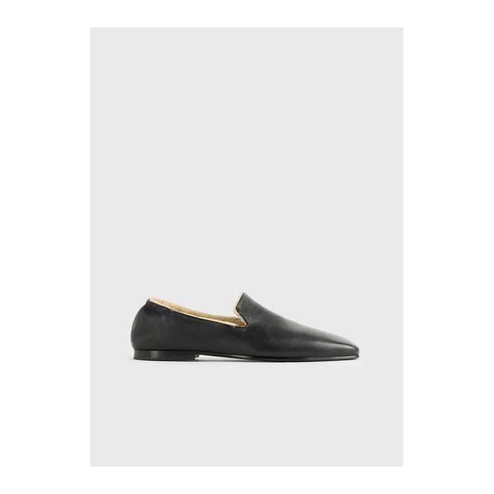 Лоферы TOTEME Soft Loafer — Black