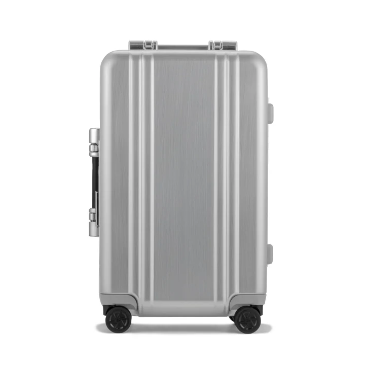 Чемодан Classic Lightweight F Carry-On