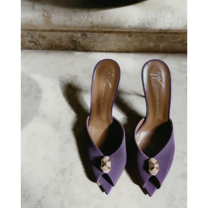 Мюлі Giuseppe Zanotti