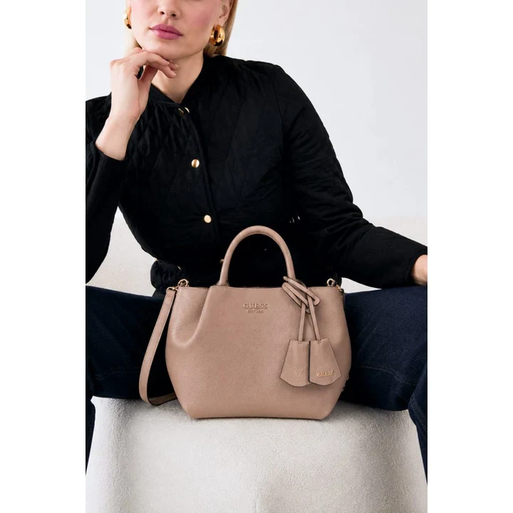 Бежева сумка Guess Amorette