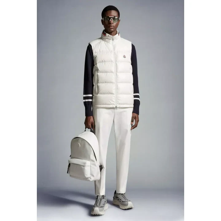 Білий пуховий жилет Moncler