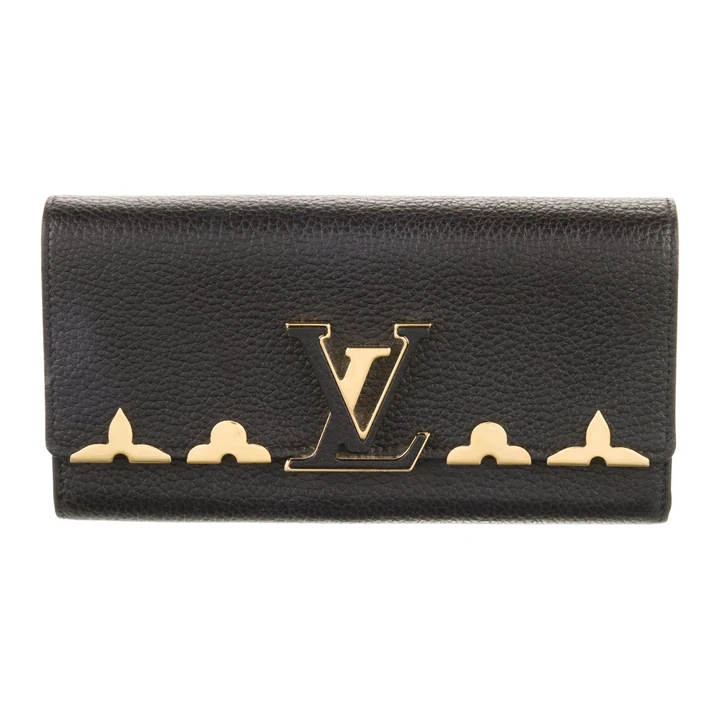 Сумка Louis Vuitton Capucines BB