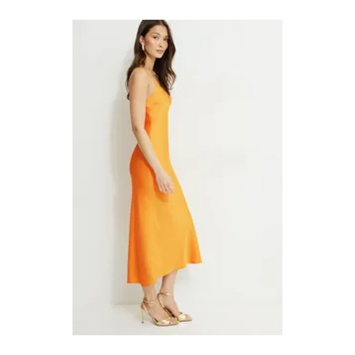 Атласное платье Dynamite Giselle Maxi