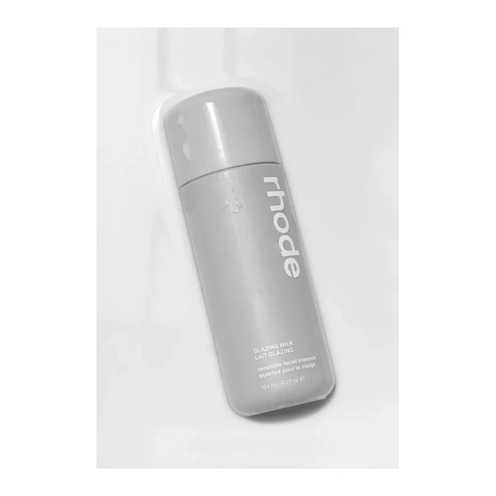 Есенція rhode Glazing Milk