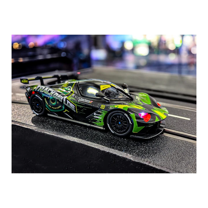 Автомодель Carrera Digital 132 BMW M4 GT3