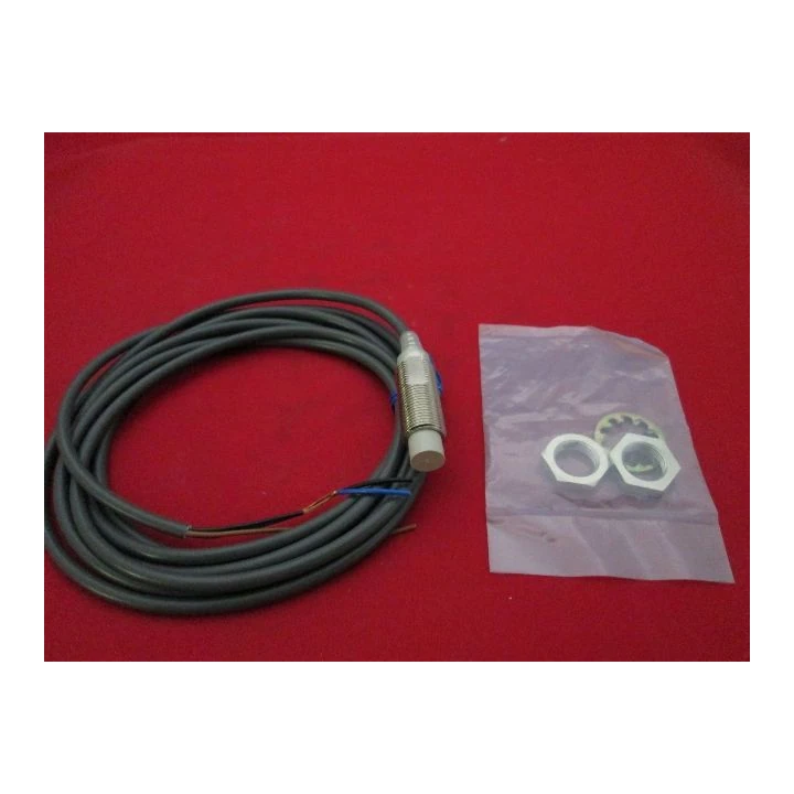 Датчик Omron E2E-X5ME1