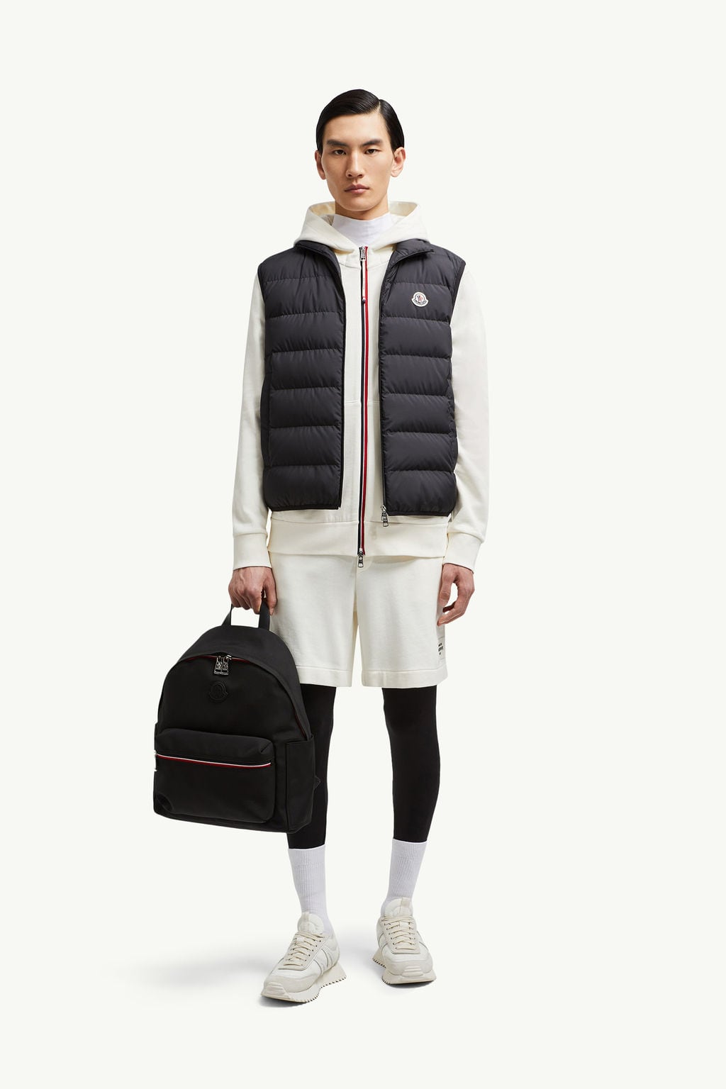 Чоловічий чорний пуховий жилет Moncler