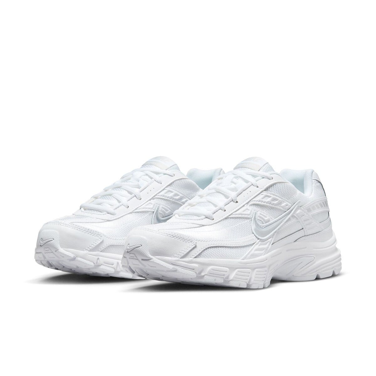 Білі кросівки Nike Initiator