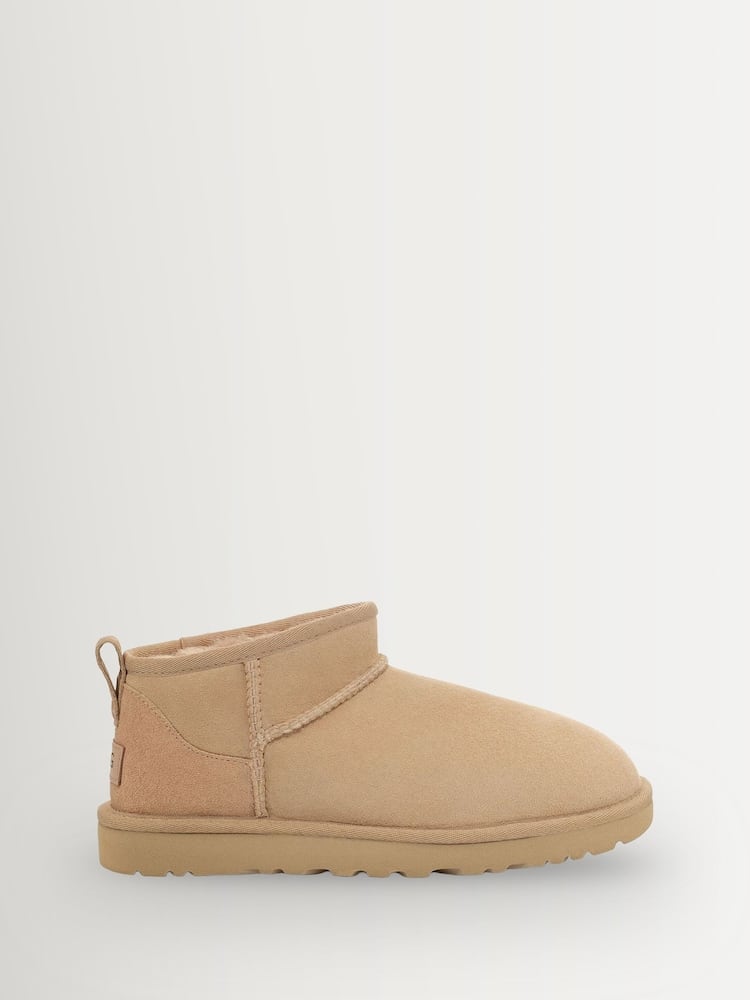 Світлі черевики UGG Classic Ultra Mini